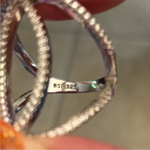 Stirring Silver Interlocking Ring - Picture 8 of 8